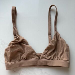 Skims Wear Everywhere Fits Everyone Nude Triangle Ochre Bra Bralette Size XXS